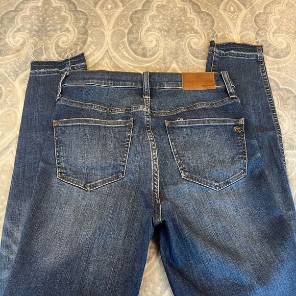 Madewell 10" High-Rise Skinny Crop Jeans: Button-Front TENCEL™ Denim Edition - Picture 8 of 8